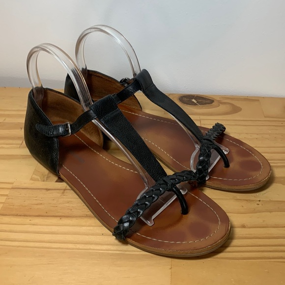 Lucky Brand Shoes - Simple black sandals women’s size 11